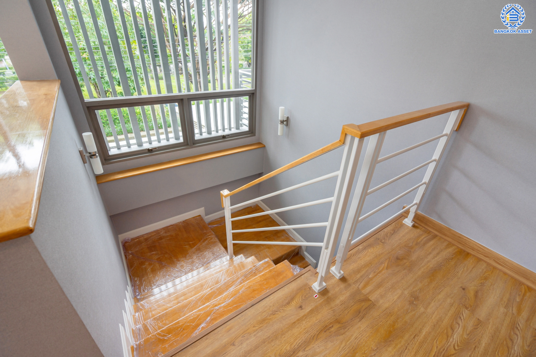 บ้านมือสองตกแต่งใหม่ ม.เพอร์เฟคเพลส3 ราชพฤกษ์ คุณภาพแบรนด์ Property Perfect เนื้อที่ 66 ตร.ว. หลังใหญ่ตอบโจทย์ทุกการอยู่อาศัย ฟังก์ชัน 3 ห้องนอน 3 ห้องน้ำ 2 ที่จอดรถ บนทำเลติดถนนราชพฤกษ์ ใกล้วงเวียนพระราม5 และรถไฟฟ้า "สถานีบางรักน้อยท่าอิฐ"...